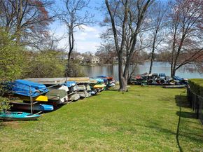 1209 California Road 2R, Eastchester NY 10709