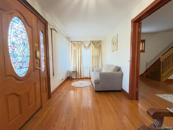 209-44 110th Avenue, Queens Village NY 11429