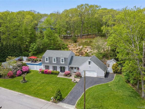 59 Linda Lane W, Riverhead NY 11901