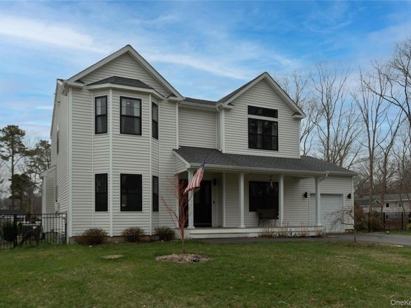 140 Gull Dip Road, Ridge NY 11961