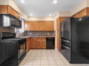 10 Maple Road, Huntington Station NY 11746