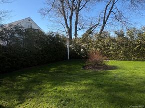 25 Rutland Road, Freeport NY 11520