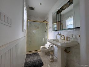 25 Rutland Road, Freeport NY 11520