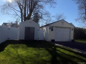 25 Rutland Road, Freeport NY 11520