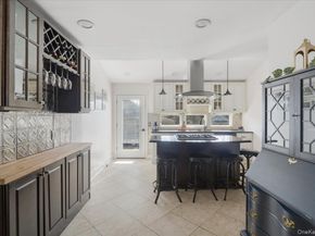 5 Erlwein Court, Massapequa NY 11758