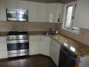 194 Phyllis Drive, Patchogue NY 11772