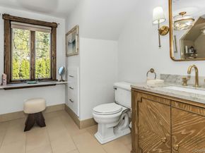 91 Crescent Beach Road, Glen Cove NY 11542
