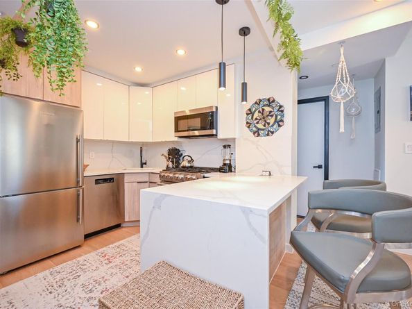 116-17 Grosvenor Lane 3A, Kew Gardens NY 11418