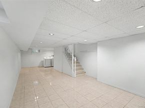 8 Central Park Road, Plainview NY 11803