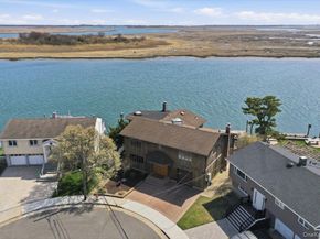 648 Nassau Avenue, Freeport NY 11520