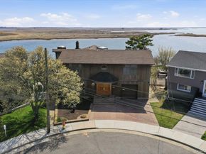 648 Nassau Avenue, Freeport NY 11520