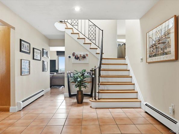 648 Nassau Avenue, Freeport NY 11520