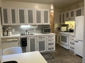 20 Chapel Place 2G, Great Neck NY 11021