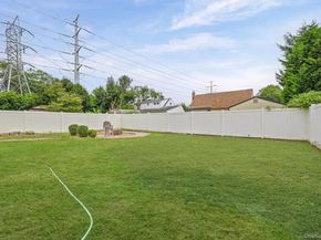 96 S Windhorst Avenue, Bethpage NY 11714
