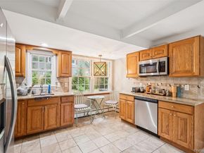 4 Poplar Avenue, Stony Brook NY 11790