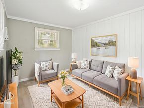 4 Poplar Avenue, Stony Brook NY 11790