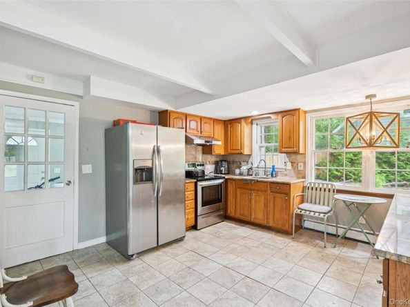 4 Poplar Avenue, Stony Brook NY 11790