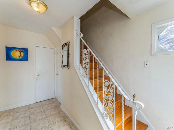 220 Elzey Ave., Elmont NY 11003