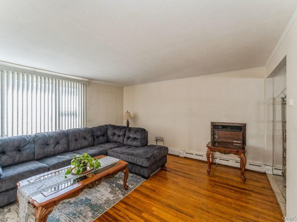 220 Elzey Ave., Elmont NY 11003