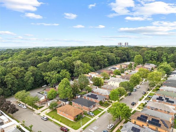226-07 76 Road, Bayside NY 11364