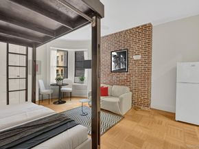 293 Riverside Drive 4B, New York (Manhattan) NY 10025