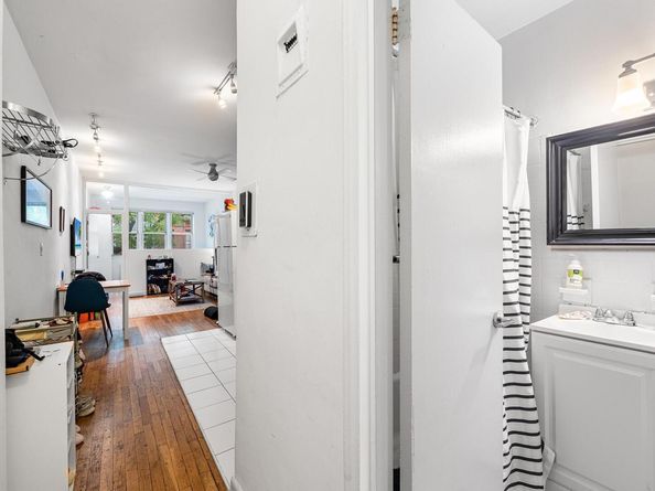 313 E 89th Street 2C, New York (Manhattan) NY 10128