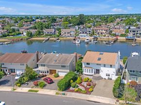 2940 Lee Place, Bellmore NY 11710