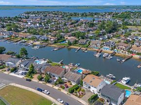 2940 Lee Place, Bellmore NY 11710