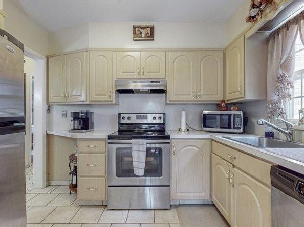 46-03 195th Street, Flushing NY 11358