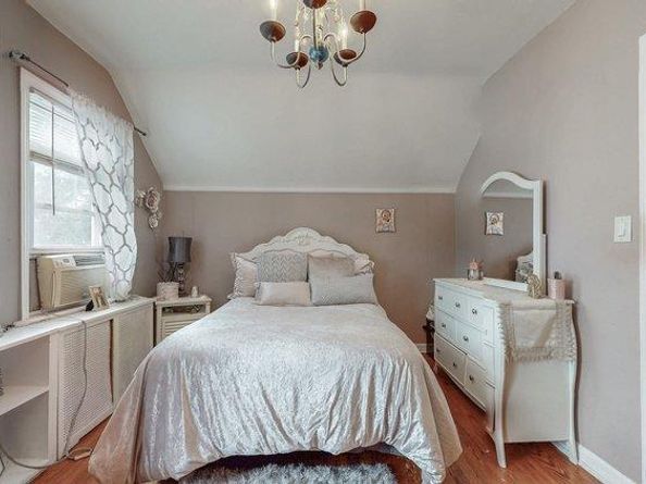 46-03 195th Street, Flushing NY 11358