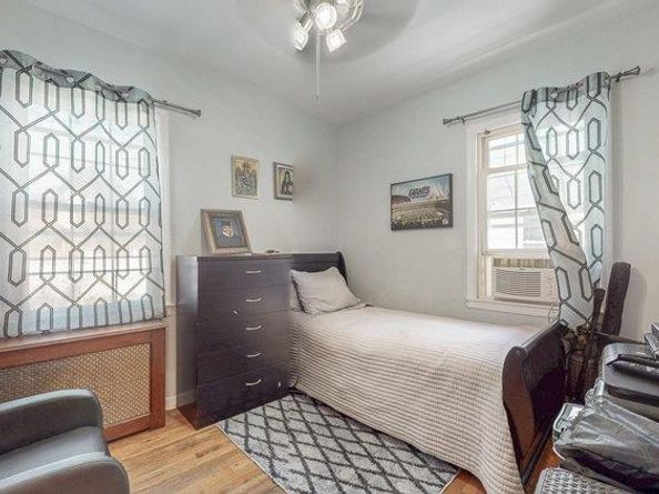 46-03 195th Street, Flushing NY 11358