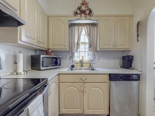 46-03 195th Street, Flushing NY 11358