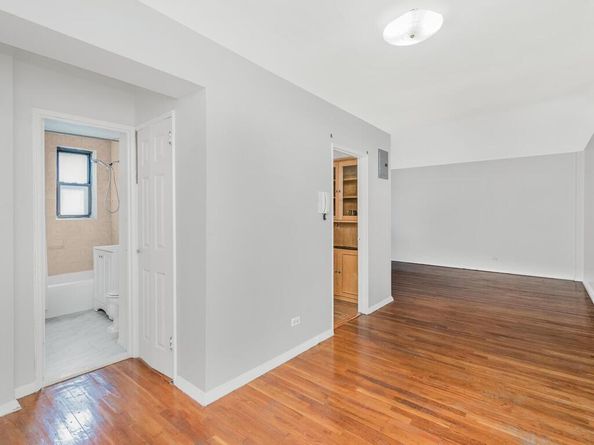525 W 235th Street 4C, Bronx NY 10463