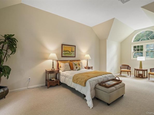 18 Cross River Road, Mount Kisco NY 10549