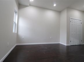 8272 88th Lane, Glendale NY 11385
