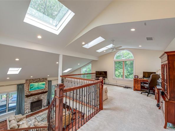 7 Wood Path Drive, Northport NY 11768