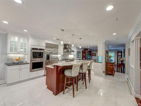 7 Wood Path Drive, Northport NY 11768