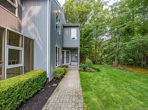 7 Wood Path Drive, Northport NY 11768