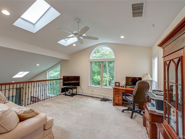 7 Wood Path Drive, Northport NY 11768