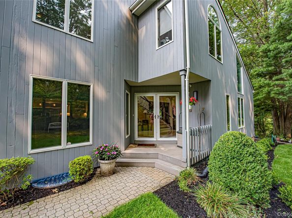 7 Wood Path Drive, Northport NY 11768
