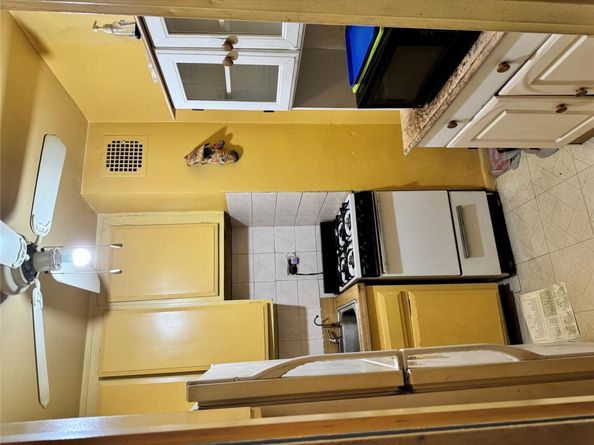 8746 Chelsea Street 6E, Jamaica Estates NY 11432