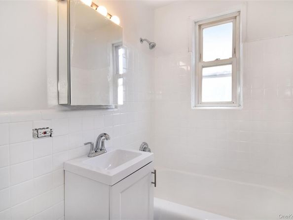 1549 CENTRAL Avenue G11, Yonkers NY 10710