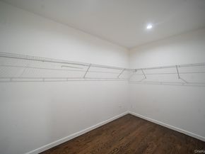 17 Park Drive East, Syosset NY 11791