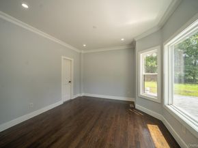 17 Park Drive East, Syosset NY 11791