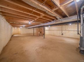 17 Park Drive East, Syosset NY 11791