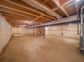 17 Park Drive East, Syosset NY 11791