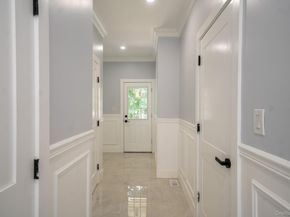 17 Park Drive East, Syosset NY 11791