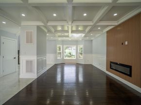 17 Park Drive East, Syosset NY 11791