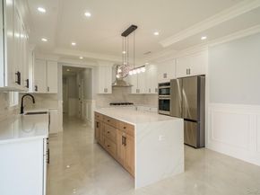 17 Park Drive East, Syosset NY 11791