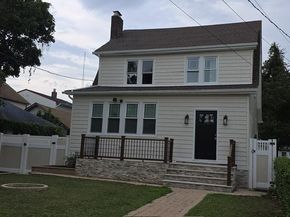 55 Southside Avenue, Freeport NY 11520